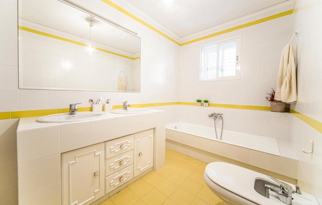 Agradable Villa Junto Al Mar Con Piscina 萨贡托 外观 照片